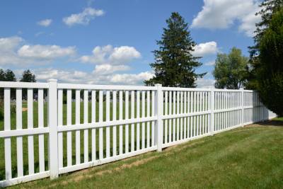 Pros And Cons Of Vinyl Fencing